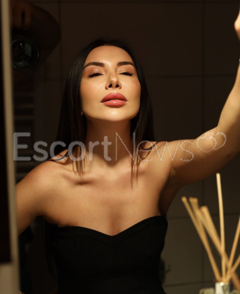 Photo escort girl Yeliz: the best escort service